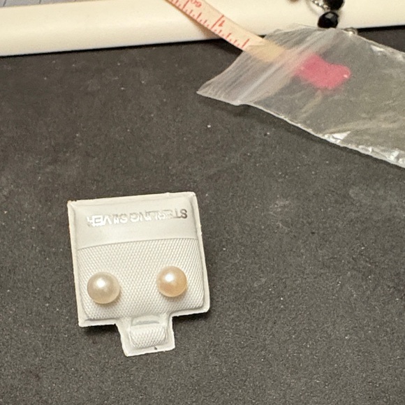 Sterling Silver Freshwater Pearls Pearl Stud Earrings - Picture 3 of 6